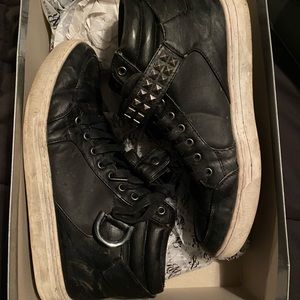 Barely Used Mens Black High-Top with White Soles Rock & Republic Shoes Size 8